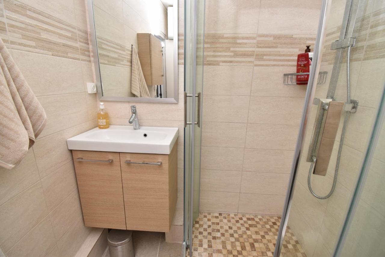 T2 Entierement Renove Chabian Port Camargue Apartment Le Grau-du-Roi Exterior photo